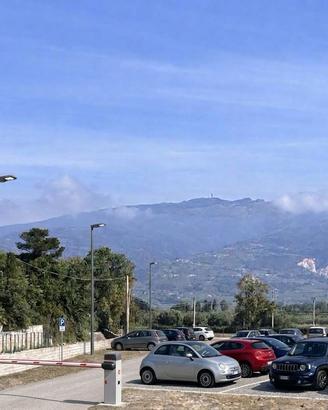 Posti auto in piazzale Aeroporto di Lamezia terme