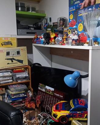 box pieno di cose vintage ce di tutto!