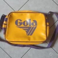 Borsa a tracolla marca "Gola" viola, giallo