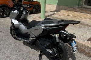 Honda Adv anno 2023 con solo 2050 KM