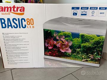 Acquario completo nuovo  con riscaldatore