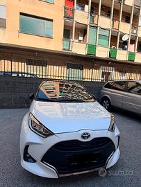Toyota yaris 1.5 hybrid STYLE