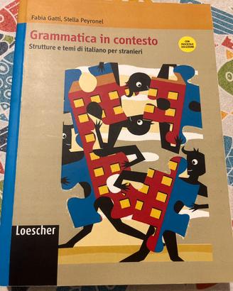 Libro gramatica in contesto