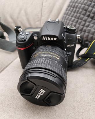 fotocamera reflex digitaleNikon D7000
