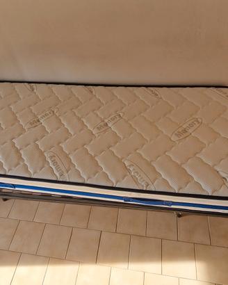 Materasso memory  e doghe