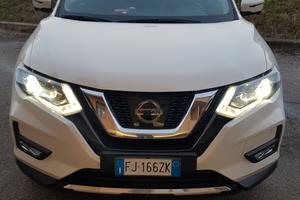 x-trail tekna 2WD T32 1.6 tdi 131 cv