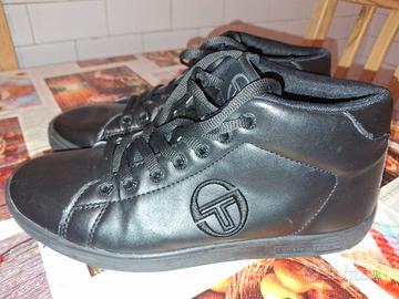 Scarpe Sergio Tacchini originali.