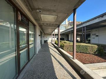 NEGOZIO A RIVAROLO CANAVESE