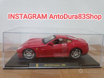 Modellino Auto Ferrari Scala 1:24