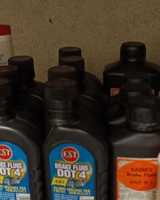 Prodotti per auto (liquido freni e altro)