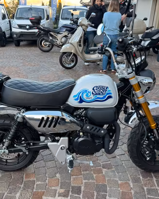 TNT Good Vibes 125 (la Honda Monkey per 2 persone)