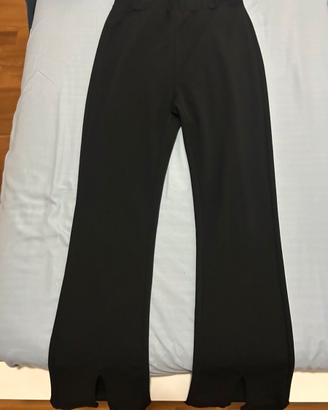 pantaloni a zampa