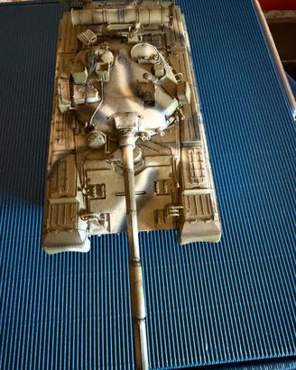 Modellino carro armato T72 M1 scala 1/35