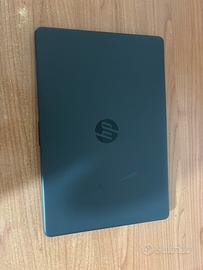 HP 15s Ryzen 7 4700U • 8GB RAM • SSD 512GB • 15,6”