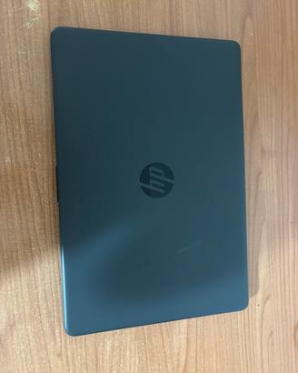 HP 15s Ryzen 7 4700U • 8GB RAM • SSD 512GB • 15,6”