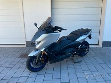 T Max 530 SX Sport Edition