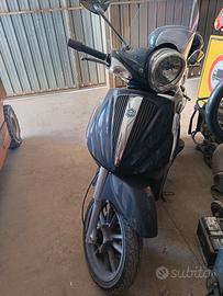 Beverly 250 ie