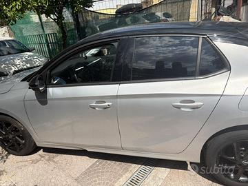 Opel corsa 1.2 2023