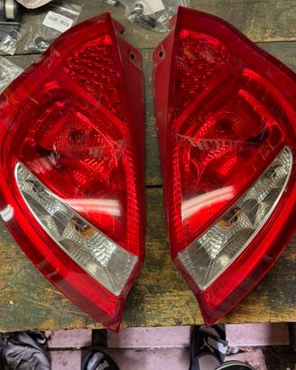 Fari posteriori originali ford fiesta mk7