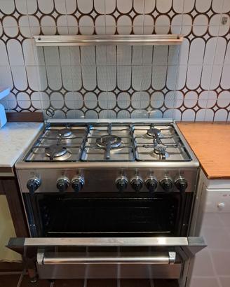 Piano cottura cm.90 a gas metano e con forno elett