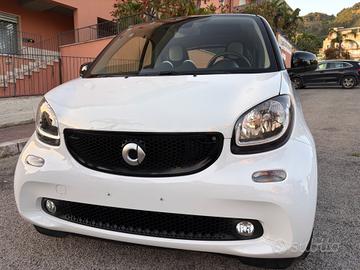 Smart ForTwo 1000 62 kW coupé passion