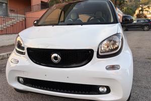 Smart ForTwo 1000 62 kW coupé passion