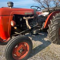 Trattore Same e attrezzi agricoli