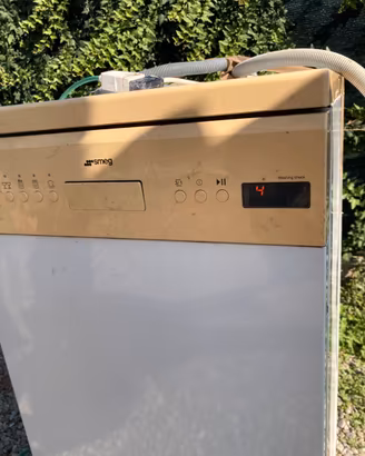 Lavastoviglie SMEG. da 45cm