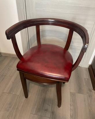 Poltroncina legno  in pelle girevole