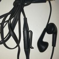 2 AURICOLARI STEREO PER CELLULARE