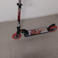 come da titolo  monopatino spaiderm 