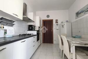 4 LOCALI A ACQUI TERME