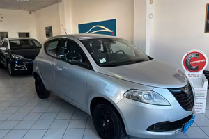 Lancia Ypsilon 0.9 TwinAir Metano 2015