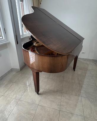 pianoforte mezza coda Petrof