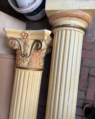 Colonne in gesso