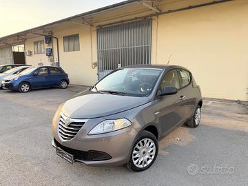 Lancia Ypsilon 0.9 TwinAir 85 CV 5 porte Metano Ec