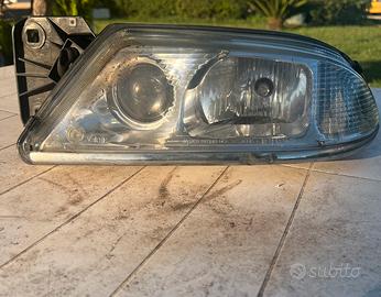 Fari Alfa Romeo 166