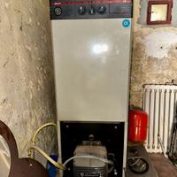 Caldaia a gasolio. 