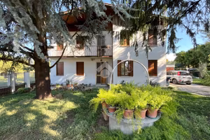 CASA INDIPENDENTE A PONTE SAN NICOLÒ