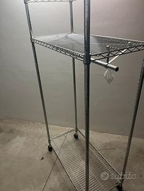 Scaffale porta vestiti