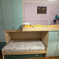 Camera da letto bambini/e + scrivania in omaggio