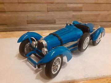 Burago Bugatti scala 1/18