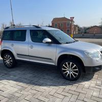 Skoda Yeti 1.2 TSI GANCIO TRAINO UNI.PRO 12 MESI G