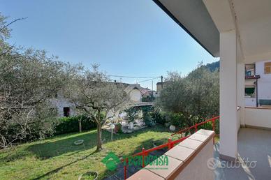 CASA INDIPENDENTE A FOLLO