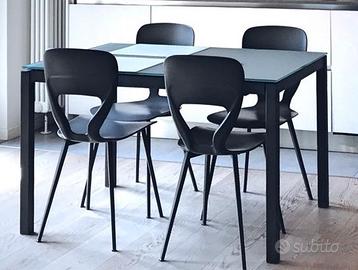 Tavolo Bontempi e 4 sedie