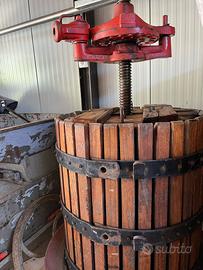 Torchio e sgrappolatrice