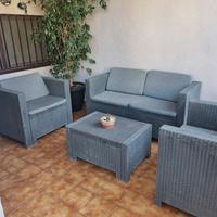 Divanetto da giardino