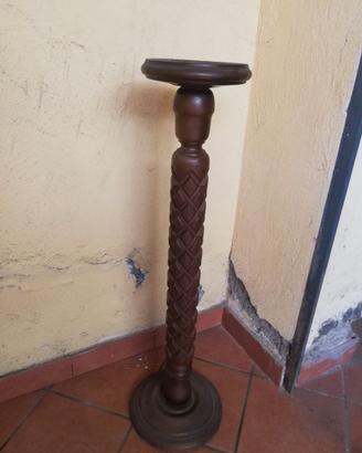 Colonna in legno