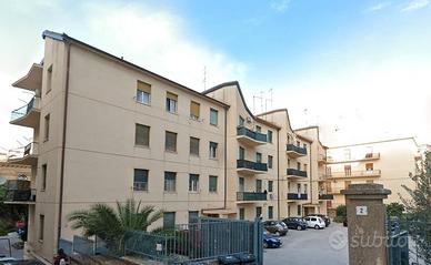 Centrale appartamento via Lombardia