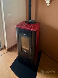 Stufa a pellet "RAVELLI" modello "Monica"